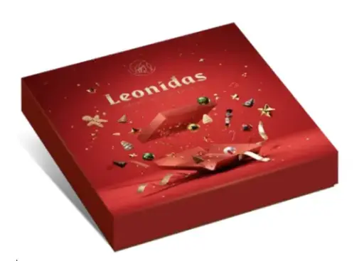 [Kerstdoos Zanzibar in kerst uitstraling, gevuld met een klassiek assortiment van 16 Bonbons.] Leonidas Kerst Zanzibar Rood - 16 Bonbons